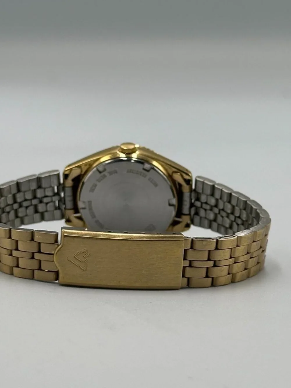 Lorus Watch Womens Gold Tone St. Lukes Hospital Dial Date New Battery 6.5